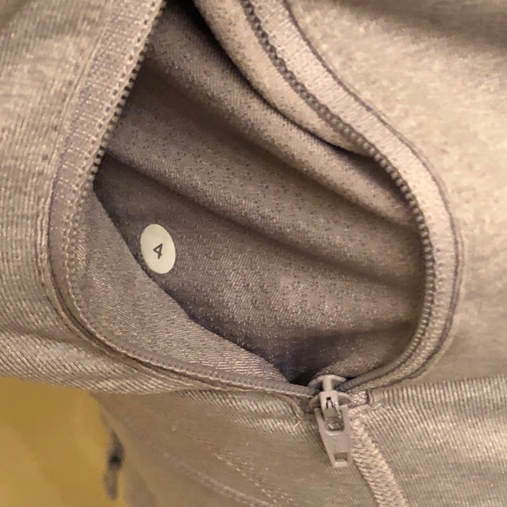 Lululemon In stride Jacket - Picture 5 of 5